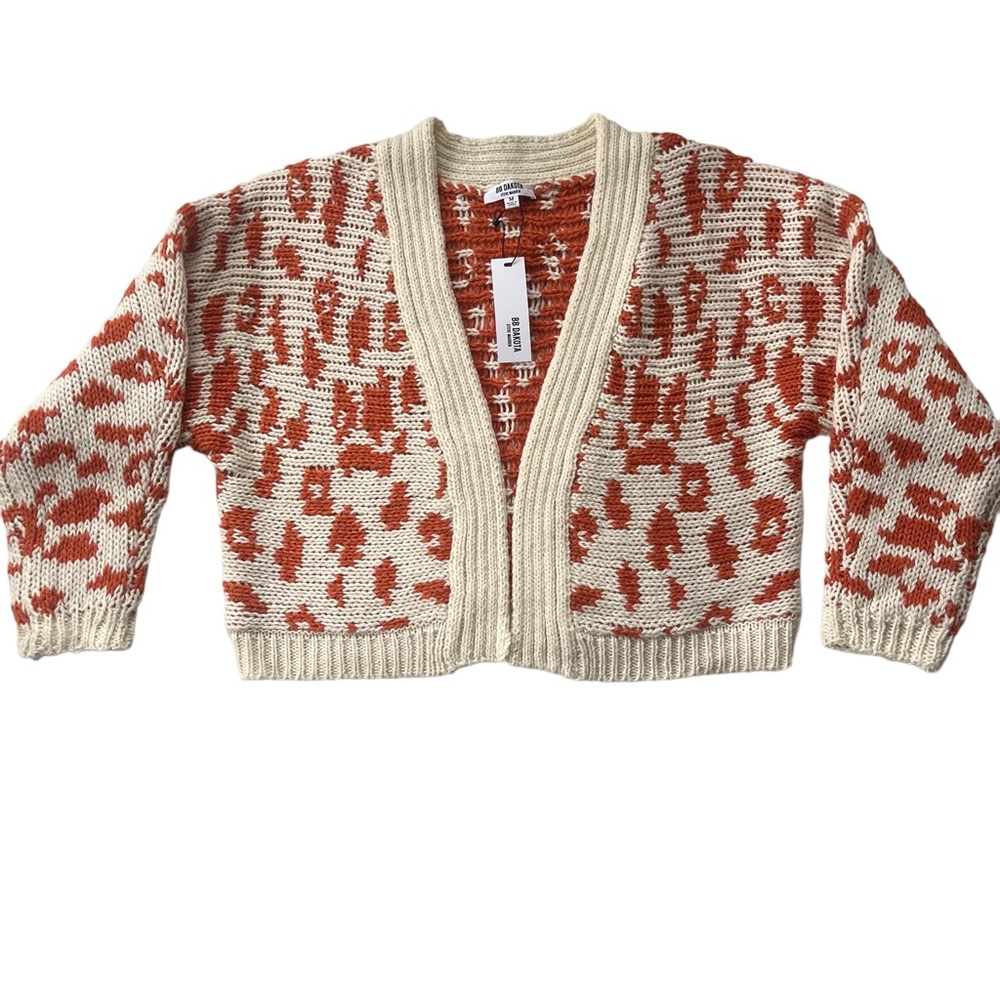 NWT Steve Madden, BB Dakota Cable Knit cropped sweater, Size Med Untamed Art